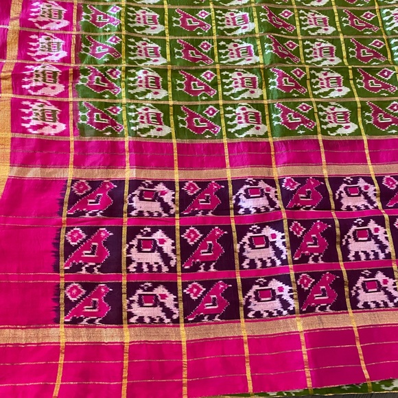 Indian saree / dress. - Picture 3 of 7